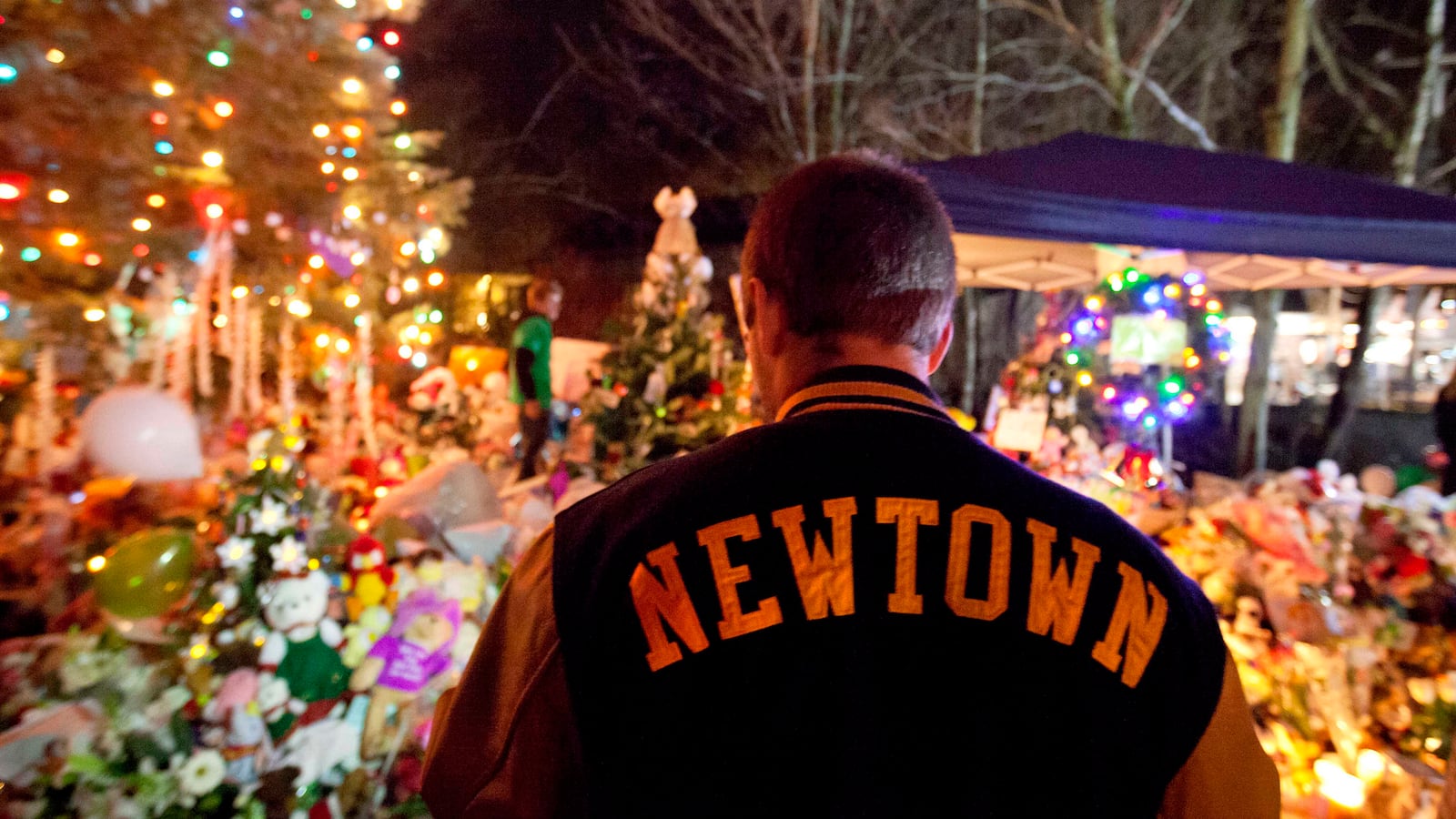 articles/2013/12/12/organizing-for-action-wants-your-newtown-anniversary-party-to-be-a-success/131211-stevens-newtown-tease-NEW_kfjyzc