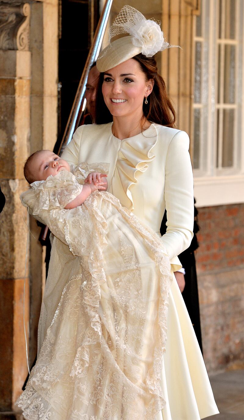 galleries/2013/10/25/from-kate-middleton-to-miley-cyrus-the-best-worst-dressed-photos/131024-kate-best-worst_vivjqg