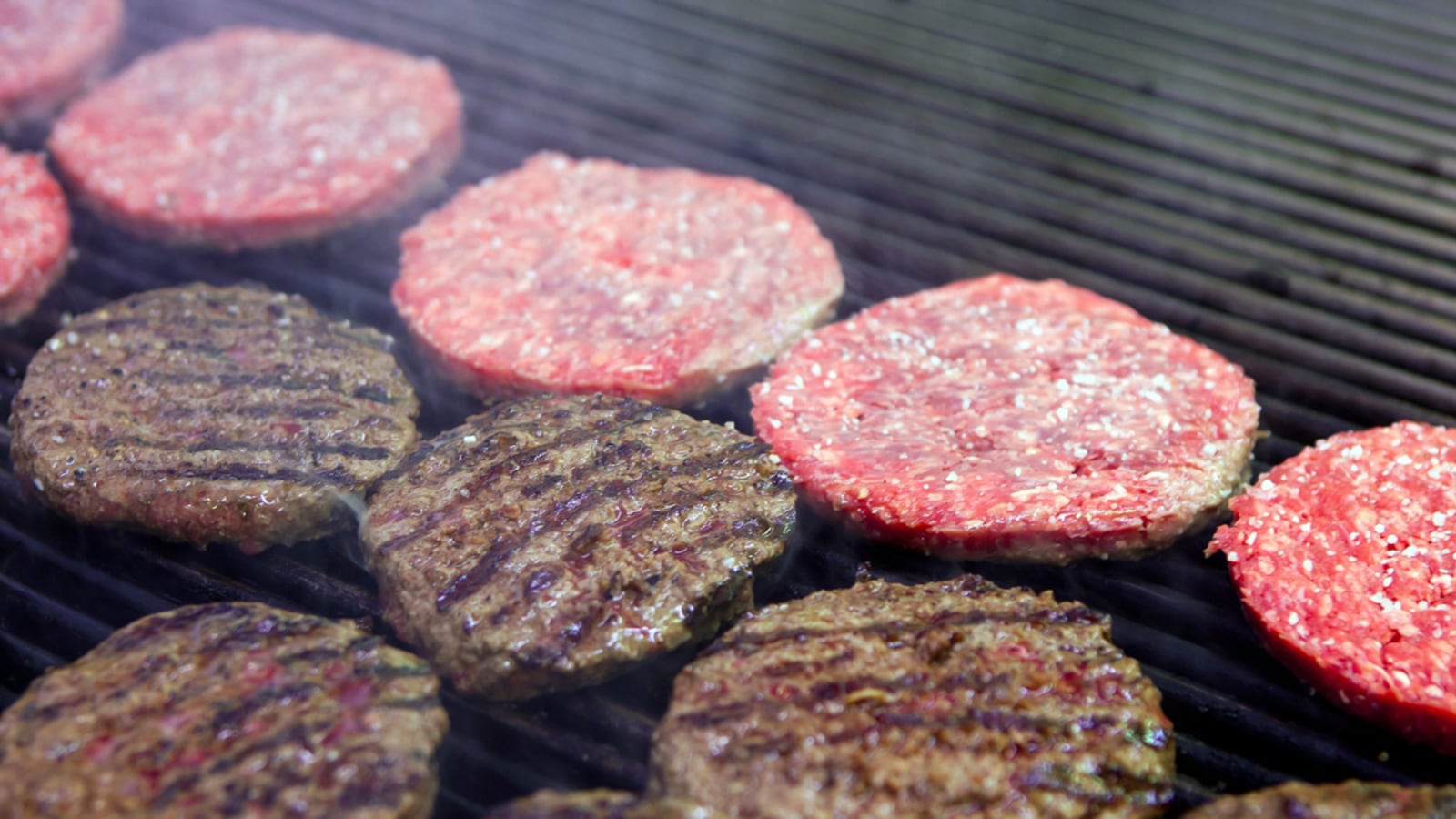 cheats/2012/03/13/all-red-meat-is-bad-for-you/ground-beef-pink-slim-abc-cheat_ap3l5m