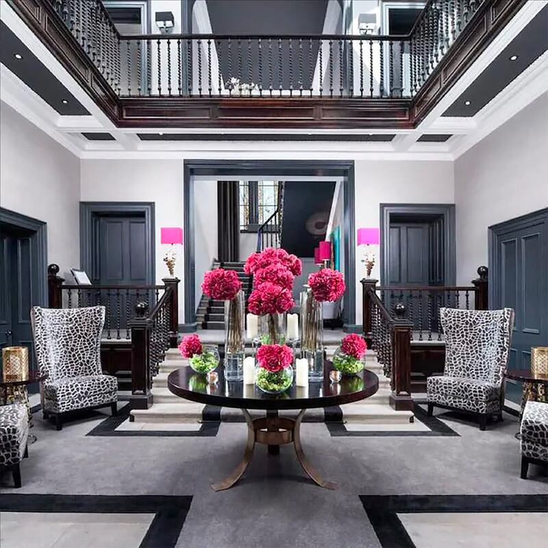 211109-OMG-Kirkliston-Castle-02_n2hw2z