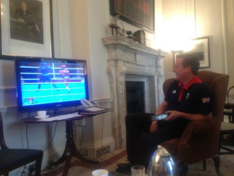 galleries/2012/10/16/paul-ryan-ramrods-soup-kitchen-sarah-palin-s-turkey-massacre-more-epic-political-photo-op-disasters/cameron-political-photo-ops-gone-wrong_douddd