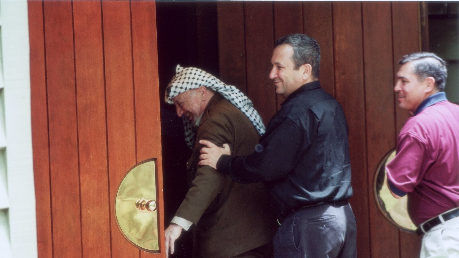 articles/2013/09/12/for-israelis-and-arabs-a-time-to-look-back-and-look-forward/OZ_arafat_and_barak_at_camp_david_2000_tr1h5r