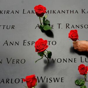 articles/2014/09/11/the-resilient-city/150910-avlon-911-tease_tab8do