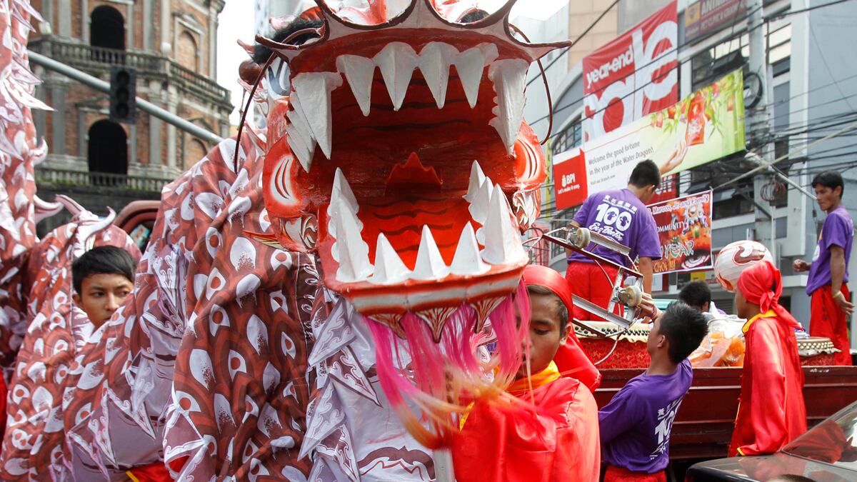 cheats/2012/01/22/warren-buffett-plays-ukulele/chinese-new-year-cheat_ooprur