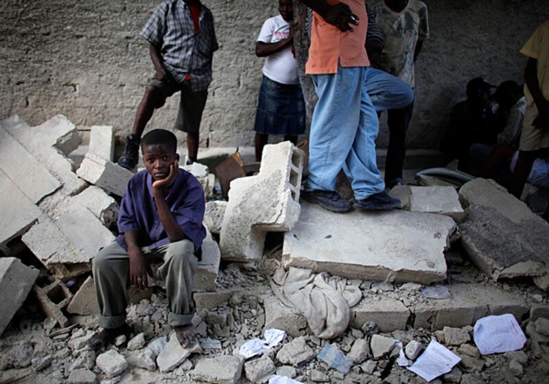 galleries/2010/01/13/earthquake-shakes-haiti/haiti-update-8_oqb0t5