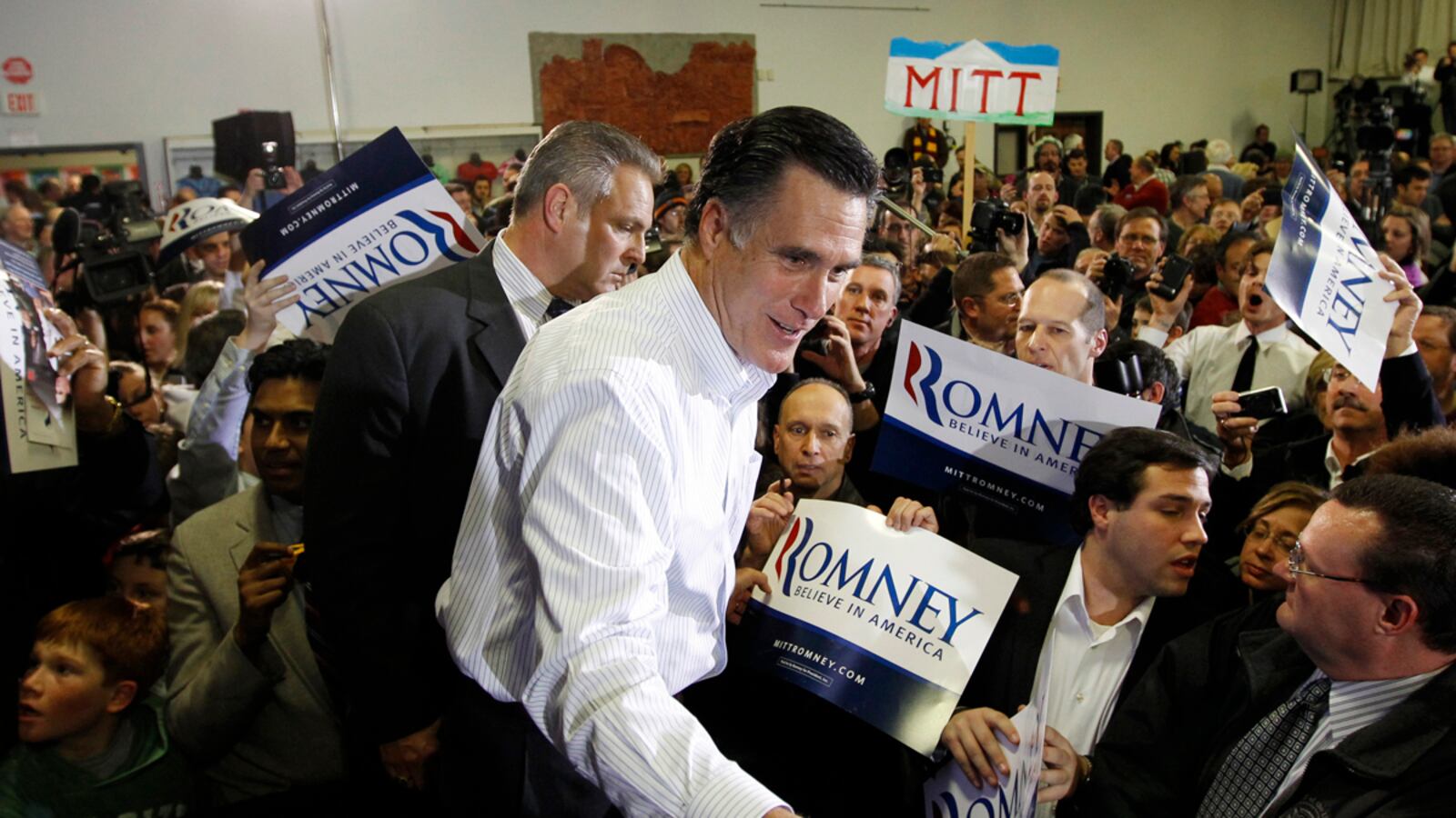 cheats/2012/01/09/romney-engages-occupy-protesters/occupy-mitt-cs_q19tlq
