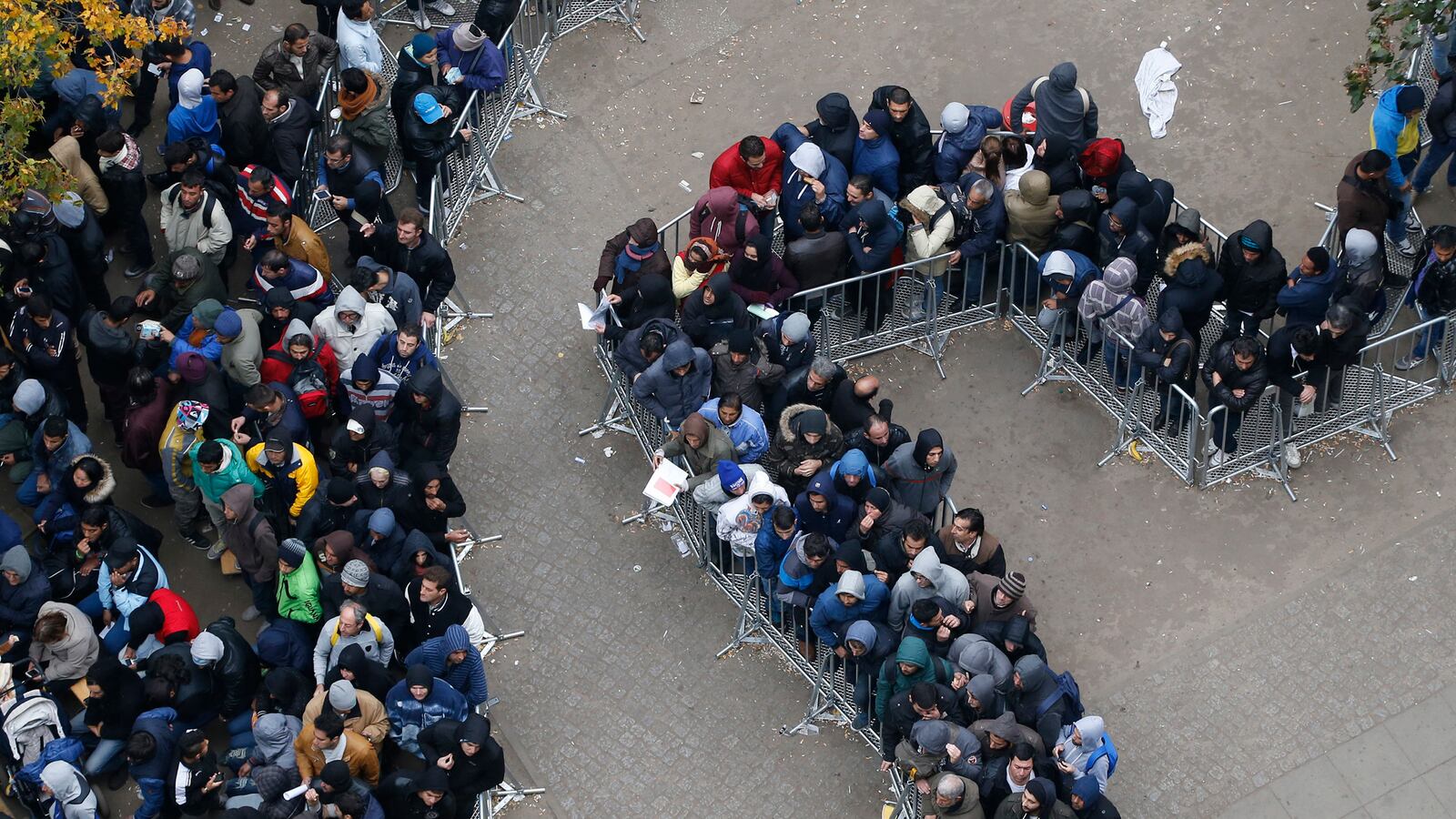 articles/2015/10/20/the-world-can-t-afford-all-its-refugees/151019-nina-refugee-flood-tease_oxgl58