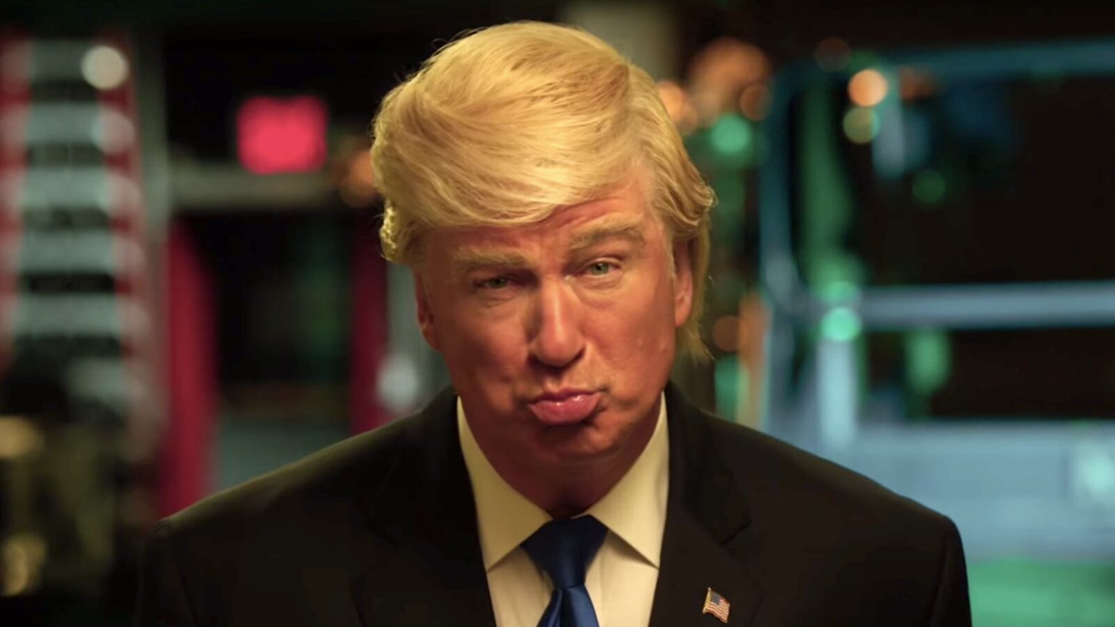 cheats/2016/12/04/alec-baldwin-to-trump-release-your-tax-returns-and-i-ll-stop/161008-fallon-snl-trump-pussy-tease_cw5w8h