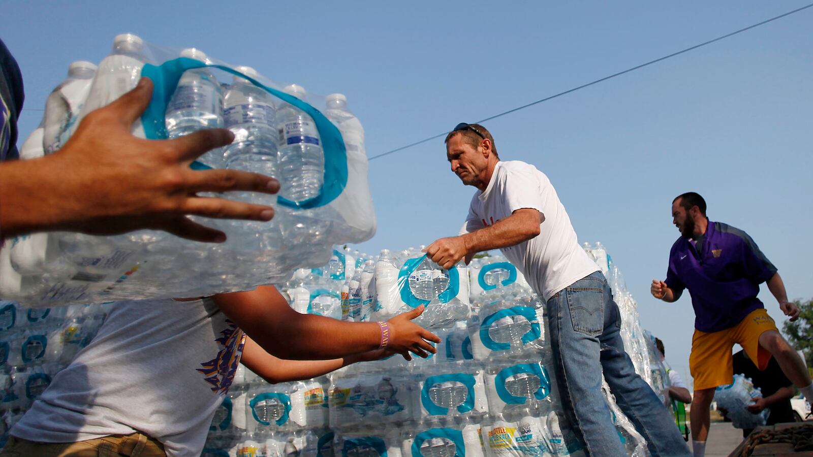 articles/2014/08/04/toledo-the-town-too-tough-for-water/140804-orourke-toledo-water-tease_pbtkk0