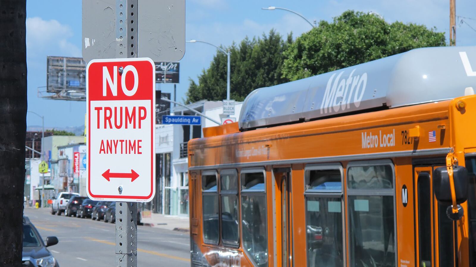 articles/2016/04/25/no-trump-anytime-street-signs-take-over-the-country-courtesy-of-l-a-s-banksy/160425-yamato-plastic-jesus-trump-tease_vjq6f9
