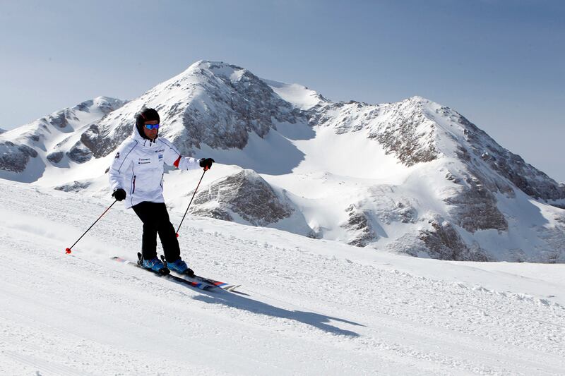 galleries/2012/04/10/obama-s-push-ups-from-sarkozy-biking-to-cameron-running-more-world-leaders-working-out-photos/world-leader-workouts-medvedev_xzqdy4