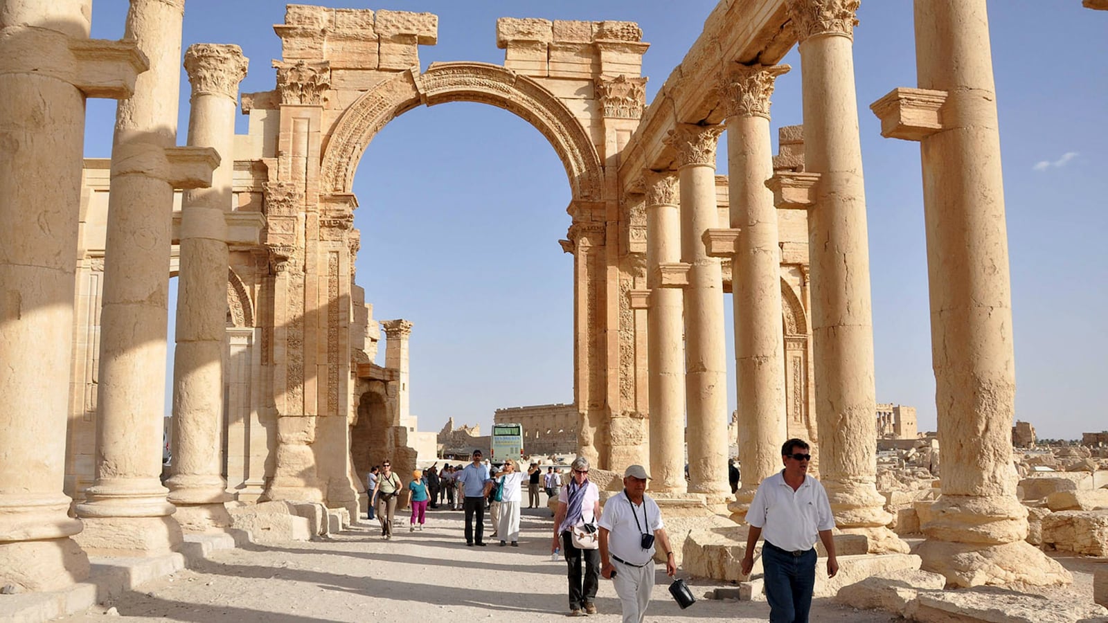 cheats/2015/08/23/isis-destroys-temple-at-paymyra-ruins/150818-isis-antiquities-chief-beheading_xgpmti