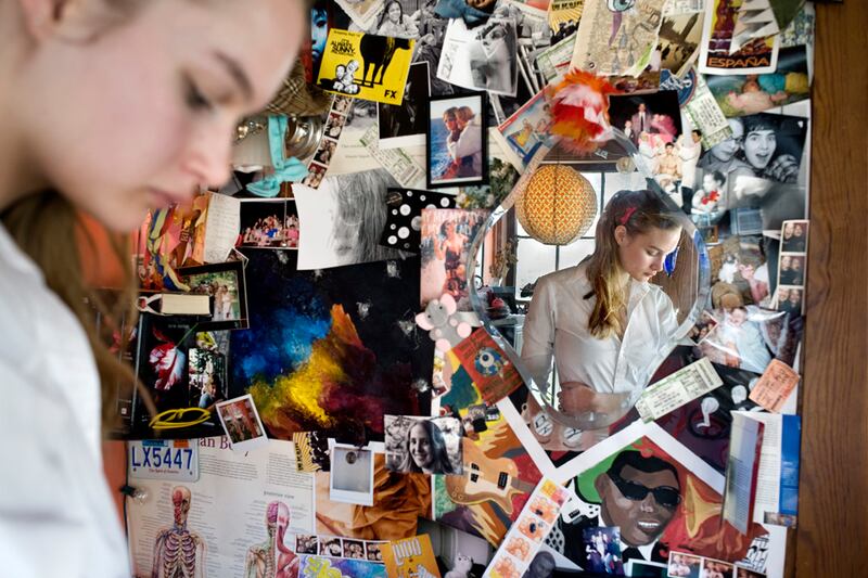galleries/2012/05/20/a-girl-and-her-room-exhibit-photos-by-rania-matar/09_Brianna_l6yauw