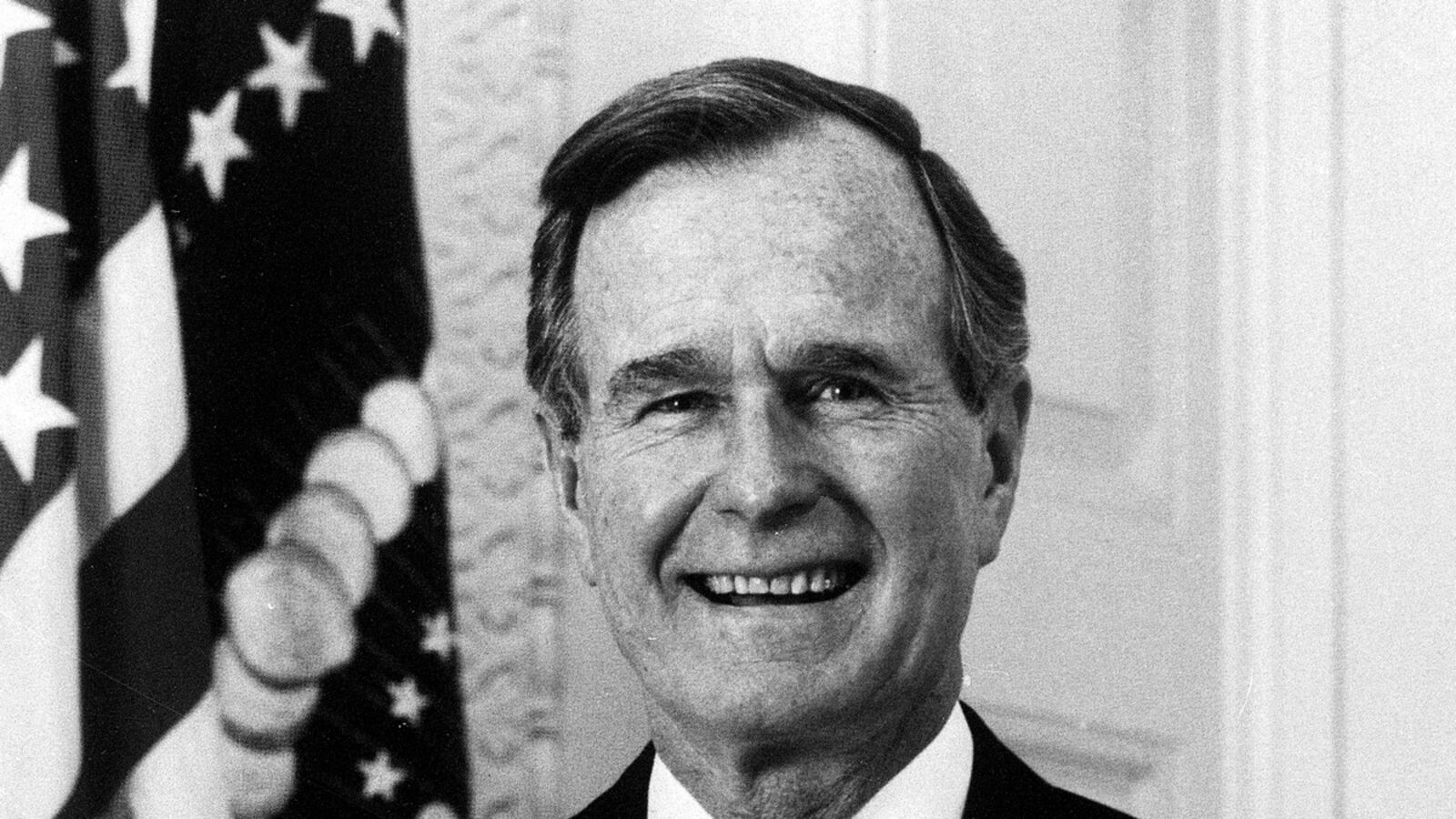 articles/2013/10/08/david-frum-on-how-george-h-w-bush-was-a-man-of-greatness-in-modesty/gw-bush-frum_ylq5sp