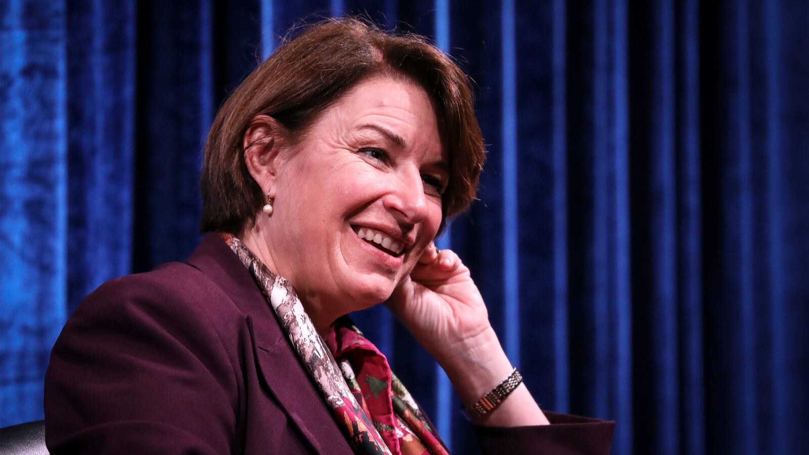 190717-staff-payments-tease_trhxij