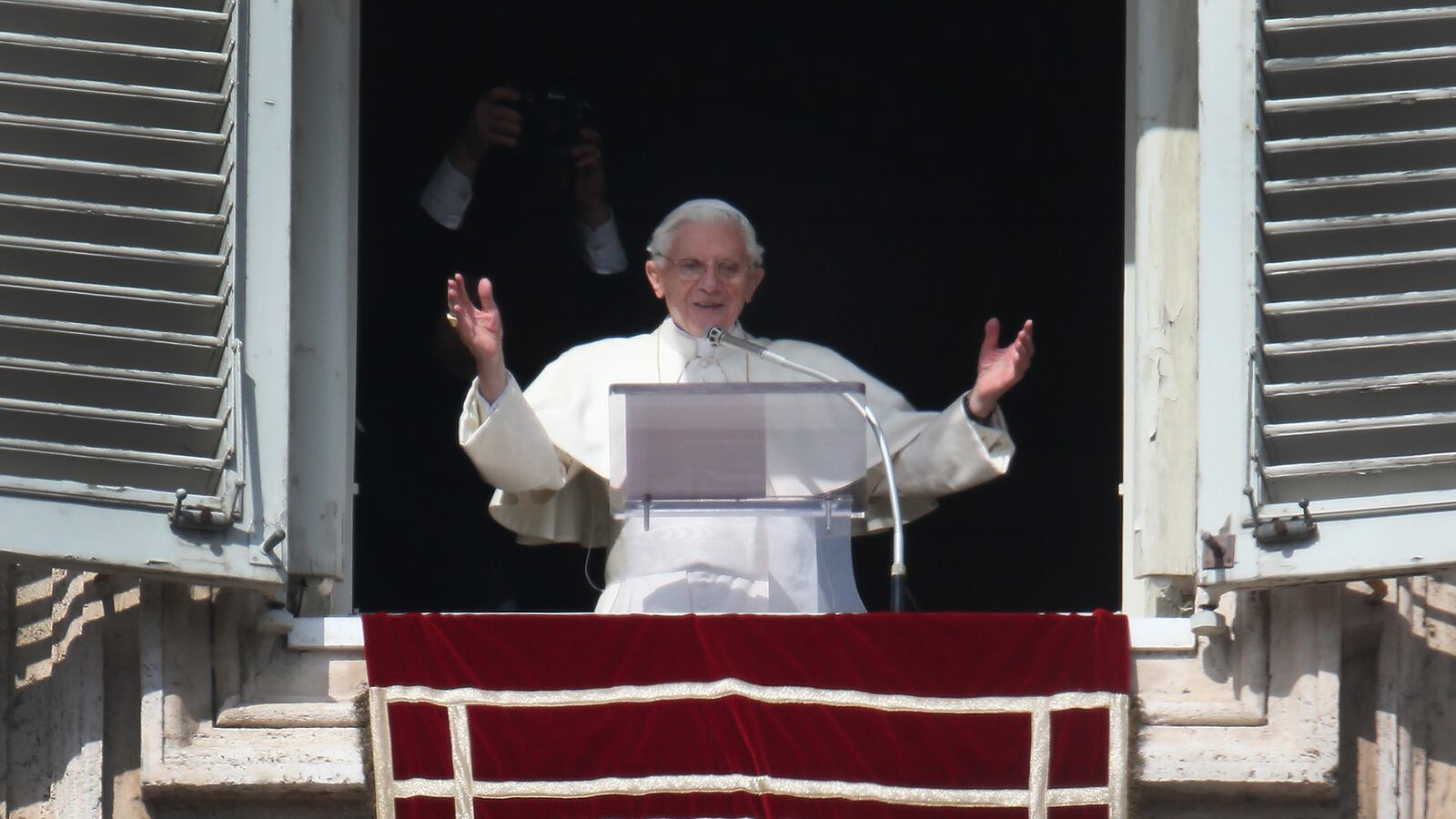 cheats/2013/02/24/pope-delivers-final-angelus/130224-pope-final-address-cheat_rwpbq6