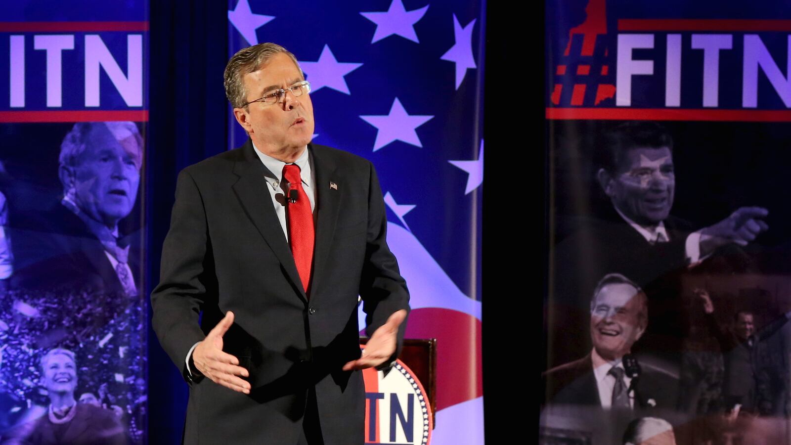 cheats/2016/01/24/jeb-praises-mich-governor-after-crisis/160124-bush-cheat_kantjb