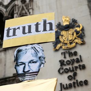 WikiLeaks founder Julian Assange can appeal against his extradition to the U.S., London’s High Court ruled. 