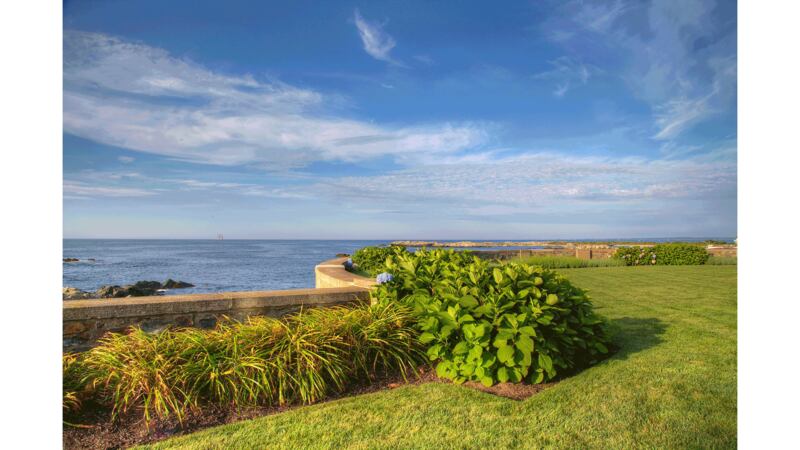 171104-mcnearney-omg-i-want-this-house-37_fbjpjt