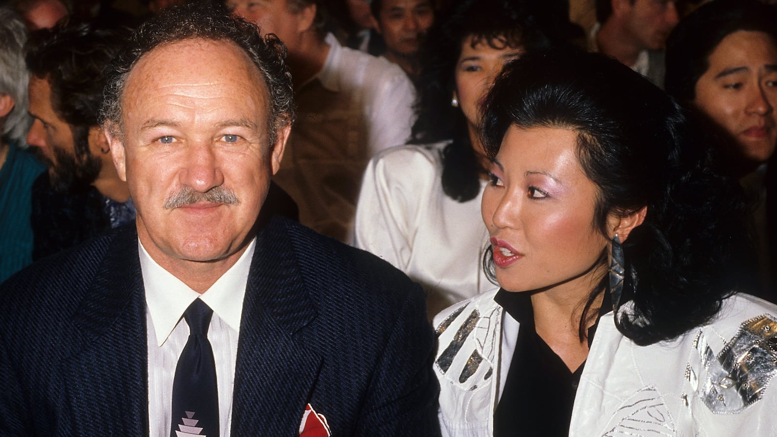 Actor Gene Hackman and wife Betsy Arakawa pose for a portrait in 1986 in Los Angeles, California.