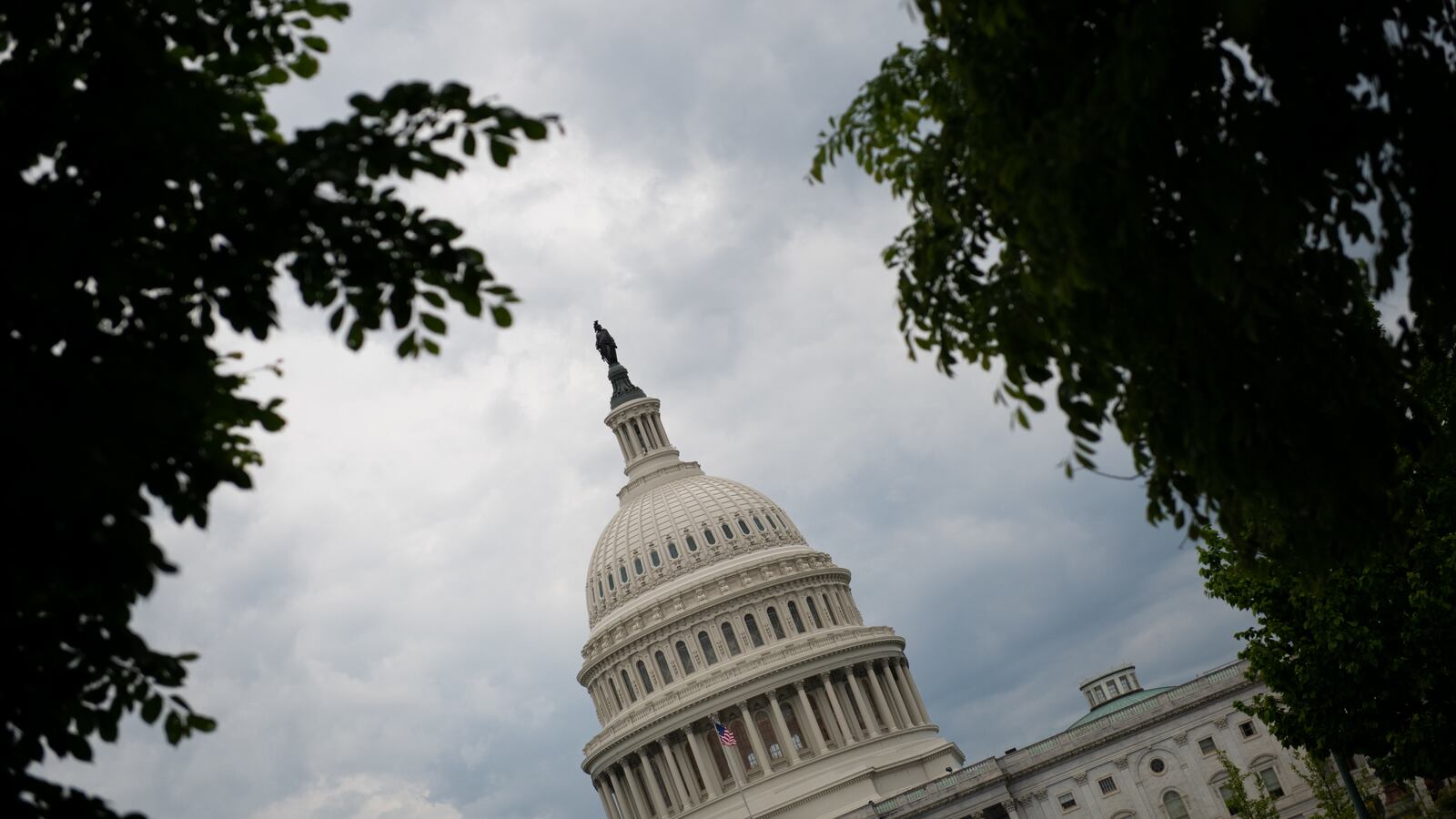 2020-04-29T225702Z_803080543_MT1SIPA000NA8CMS_RTRMADP_3_SIPA-USA_vupogc