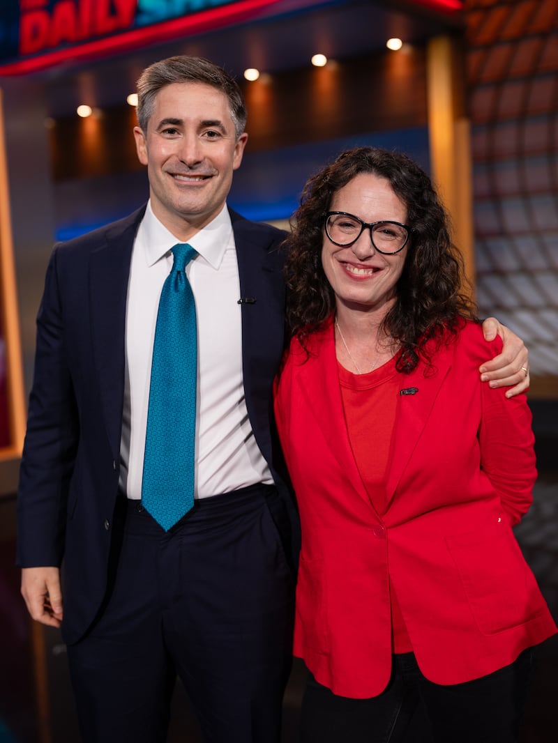New York Times White House Correspondents Maggie Haberman and Jonathan Swan on the Comedy Central series The Daily Show.
