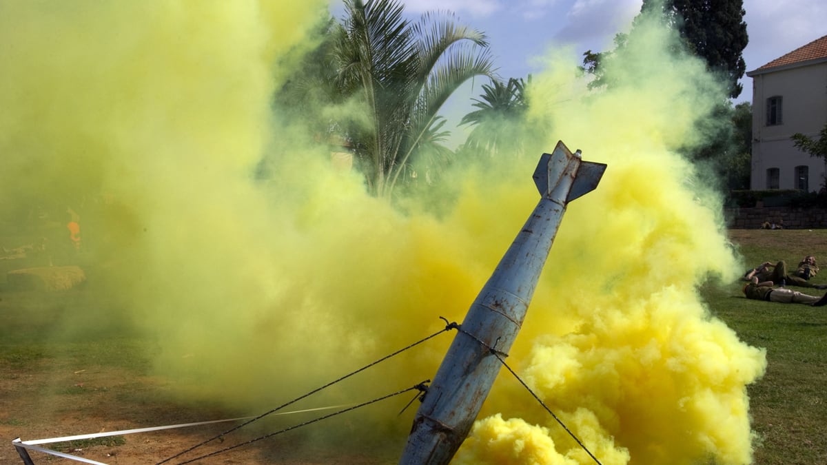 cheats/2012/03/02/israel-to-test-missiles/israel-plans-missile-tests-cheat_erugyt