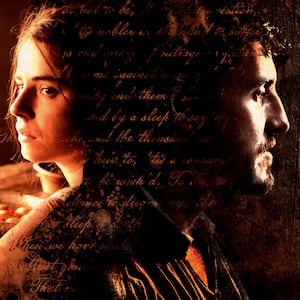 Jessie Buckley and Paul Mescal in "Hamnet"