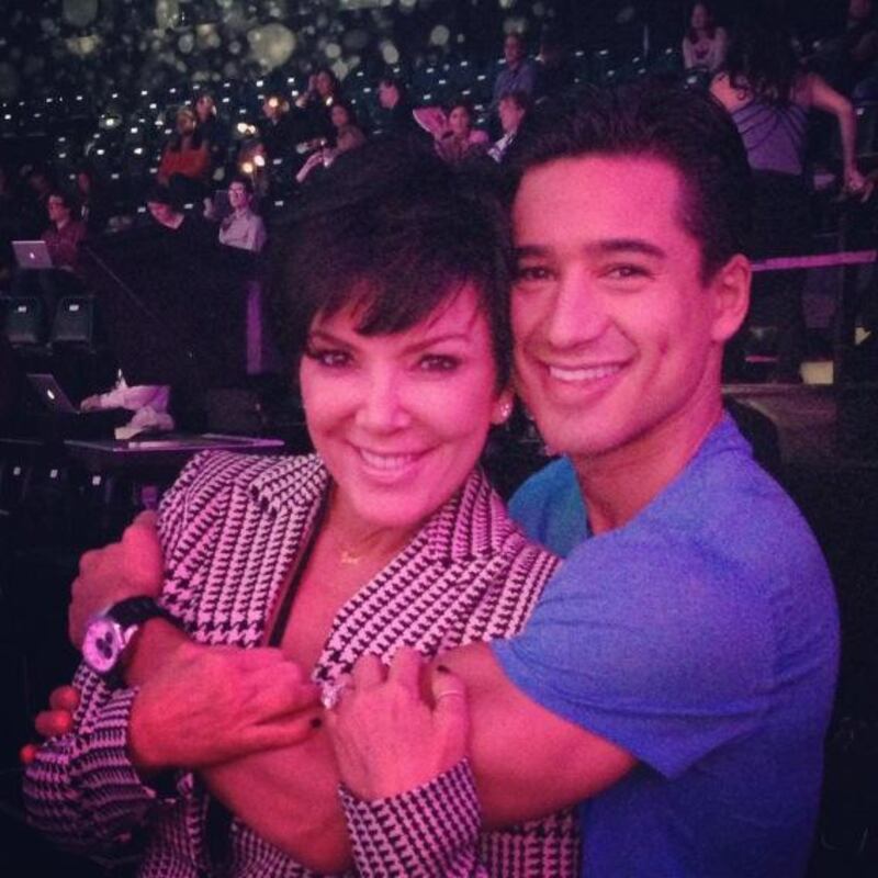 galleries/2012/11/11/miley-cyrus-kate-walsh-more-celebrity-twitter-pictures-photos/mario_lopez_zzqvm5