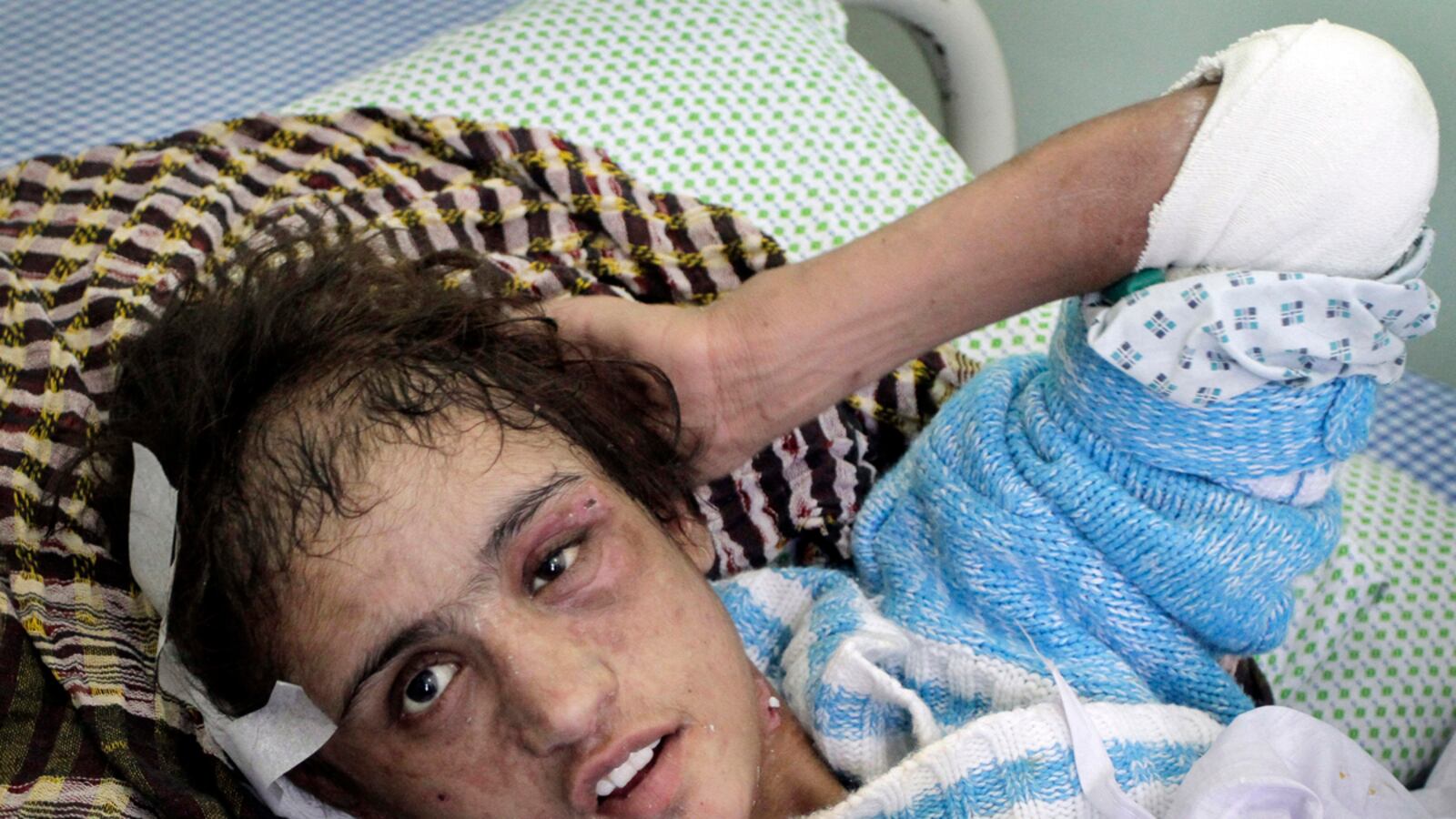 cheats/2012/08/11/afghan-woman-gets-justice/sahar-gul-afghan-justice-cheat_tnouxz