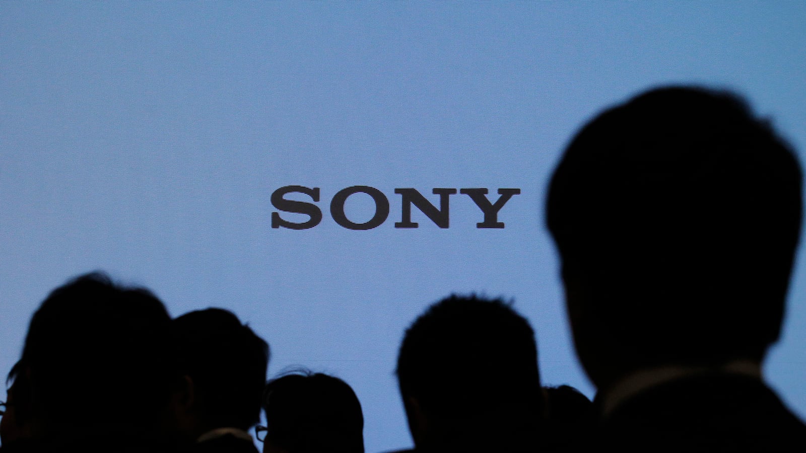 cheats/2014/12/19/fbi-unveils-the-sony-hackers/141219-sony-fbi-cheat_d55njf