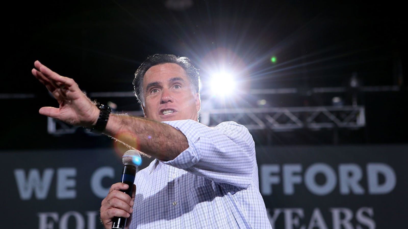 articles/2012/09/28/the-debate-expectations-game/mitt-romney-debate-cottle_bqevnb