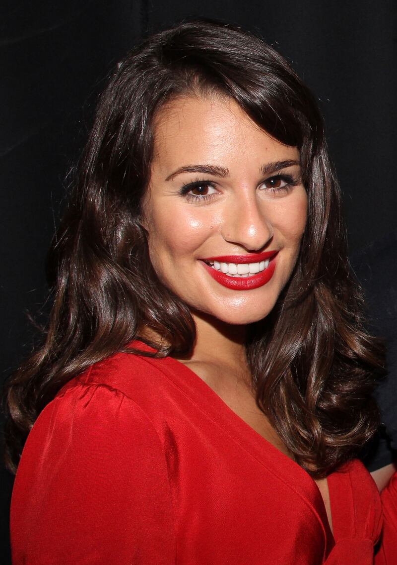 galleries/2012/12/29/famous-les-miserables-alums-nick-jonas-lea-michele-and-more-photos/les-michele1440_ahm6wk