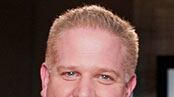 cheats/2010/08/30/glenn-beck-launches-new-commentary-website/avlon-glenn-beck-book_108008_o9mxsm