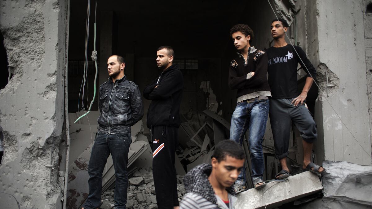 articles/2012/11/17/israel-vs-gaza-a-tale-of-two-battlefields/ephron-two-cities-embed-tease_nt7a2d