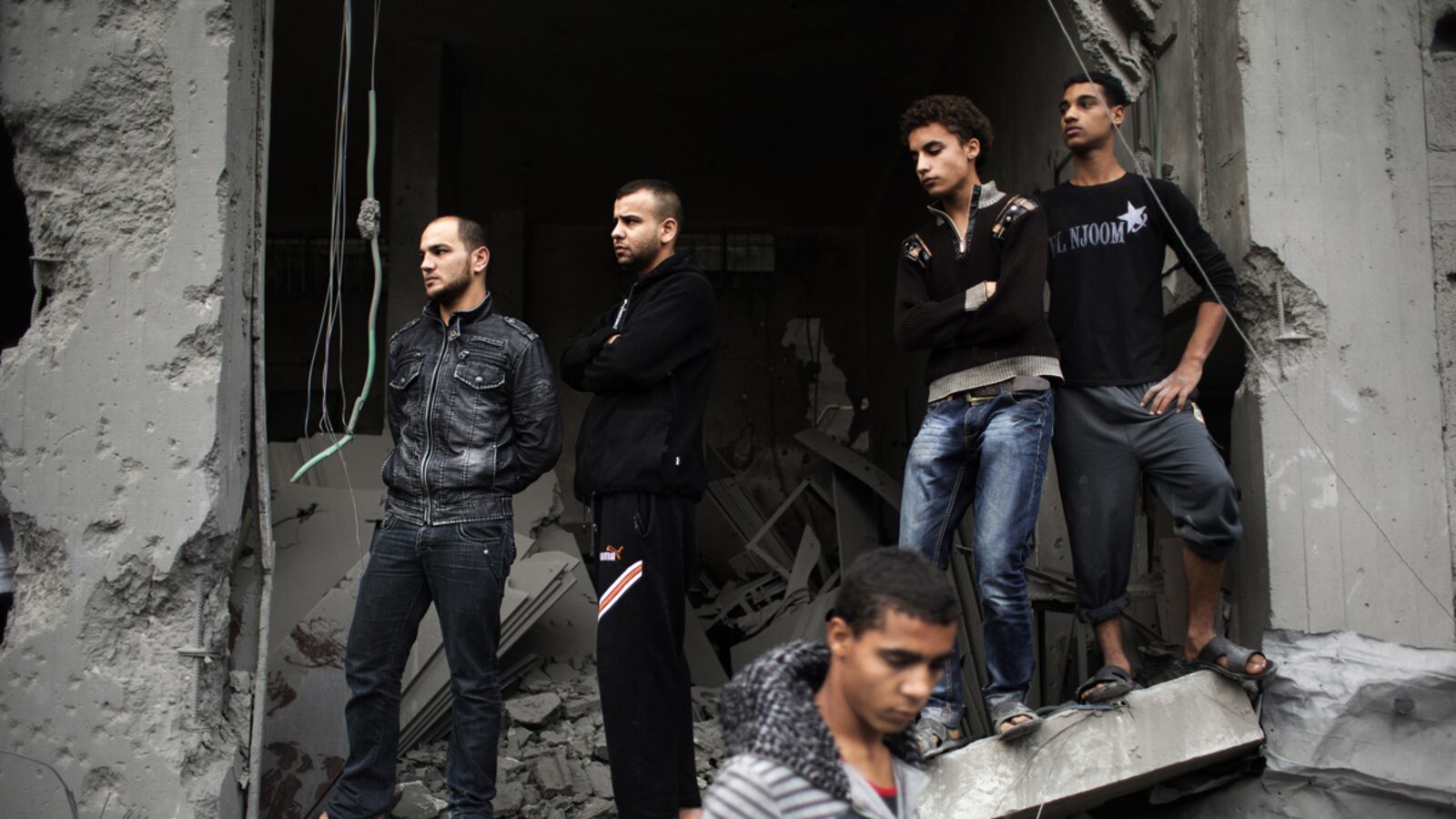 articles/2012/11/17/israel-vs-gaza-a-tale-of-two-battlefields/ephron-two-cities-embed-tease_nt7a2d