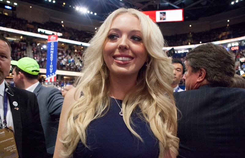 galleries/2016/07/19/scenes-from-cleveland-photos/160721-republican-convention6a_qgnqbv