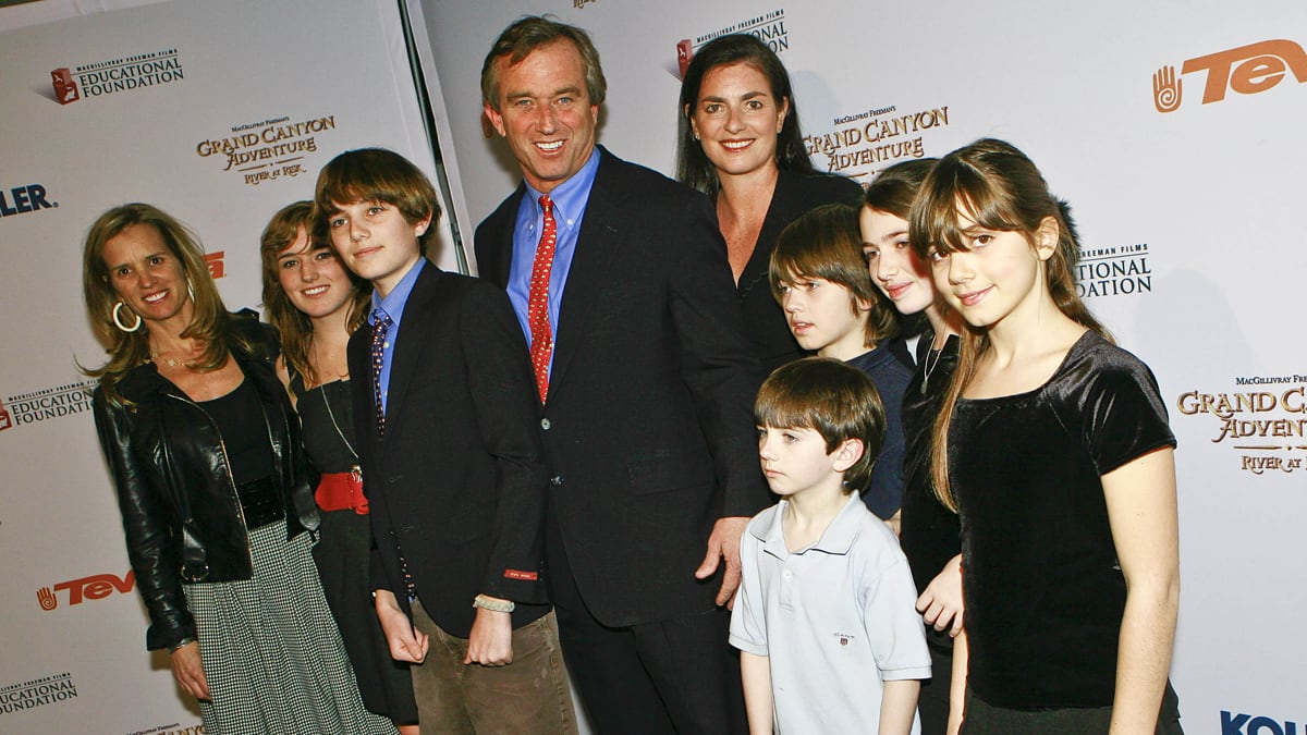 articles/2012/05/18/when-a-parent-commits-suicide-a-psychiatrist-s-advice/mary-kennedy-children-koplewicz_vrxlpg