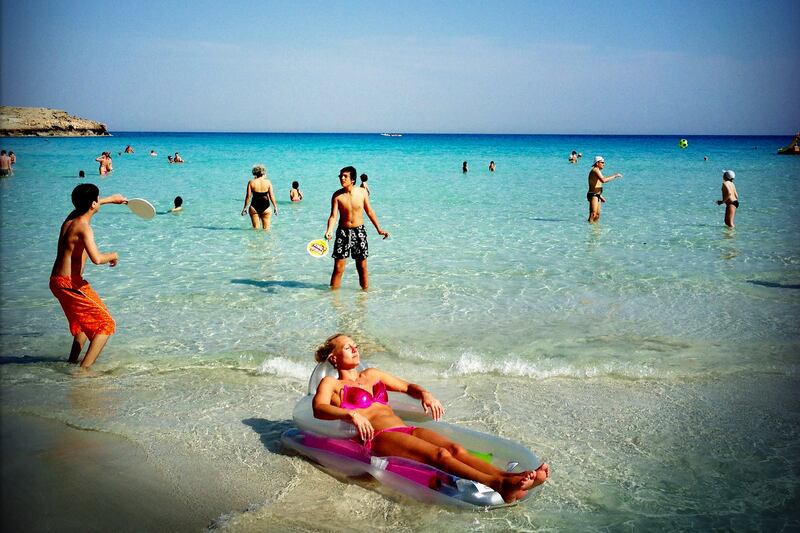 articles/2013/08/08/august-is-the-cruelest-month-if-you-re-on-instagram/130807-shapiro-instarage-tease_rgpu1e