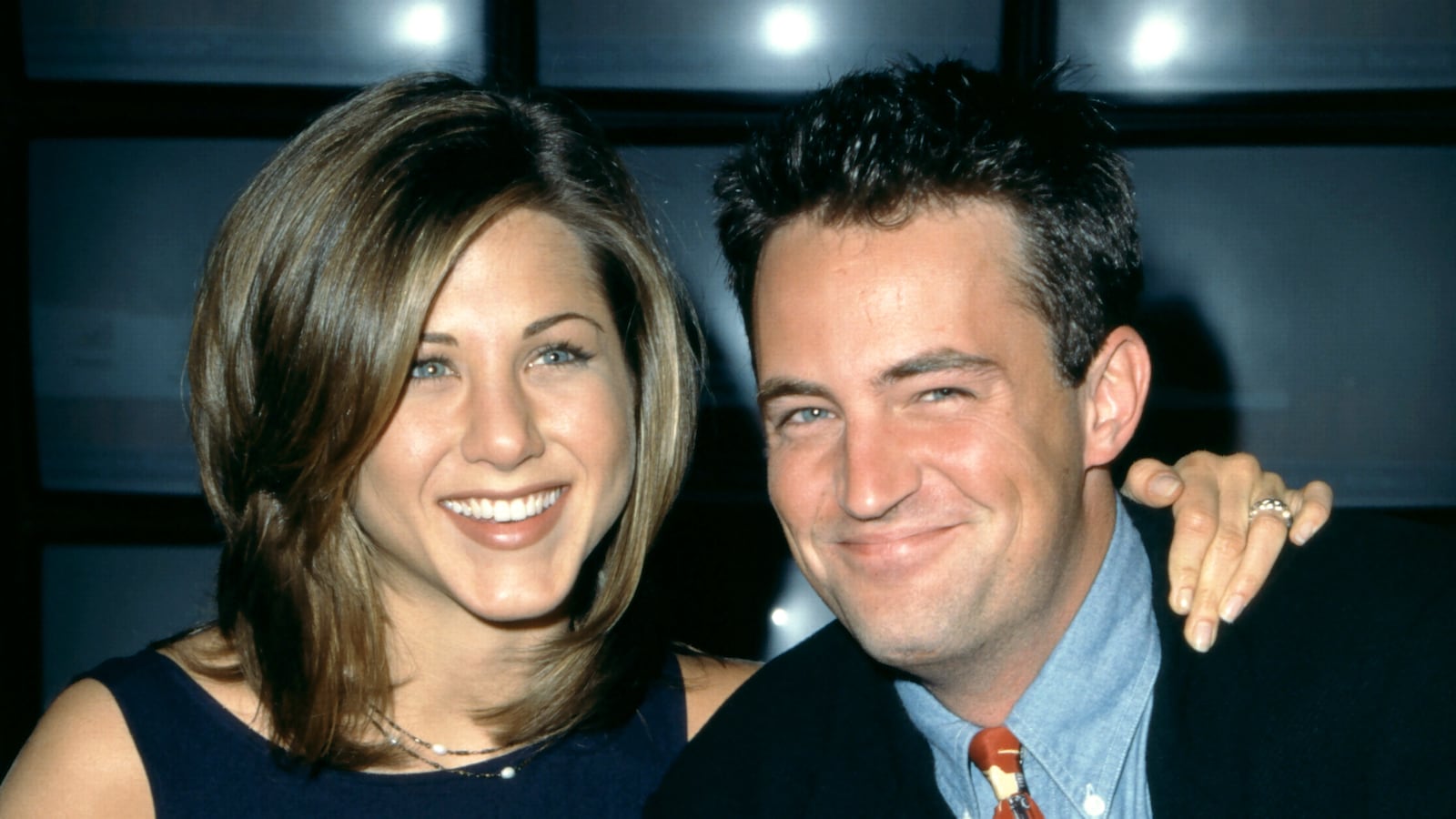 American actress Jennifer Aniston and Canadian-American actor Matthew Perry of the television comedy, Friend's, attend the 1995 NBC Fall Preview circa 1995 at the Lincoln Center in New York, New York.