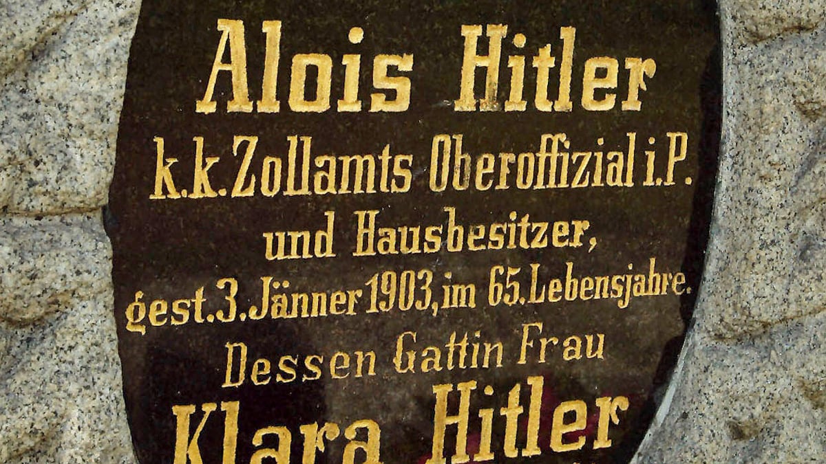 cheats/2012/03/30/hitler-s-parents-grave-removed/adolf-hitler-parents-grave-site-cheat_mr1wyn