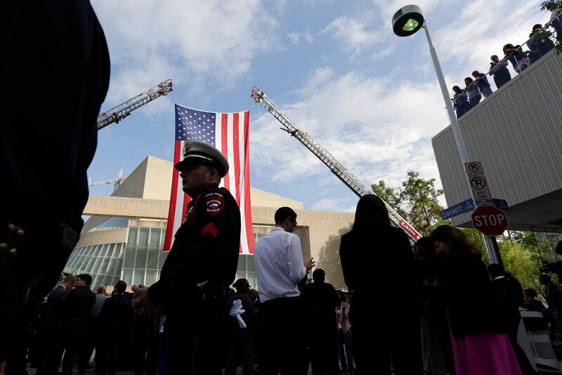 galleries/2016/07/12/a-tearful-day-in-dallas-photos/160712-dallas-funeral4_zk7kpe