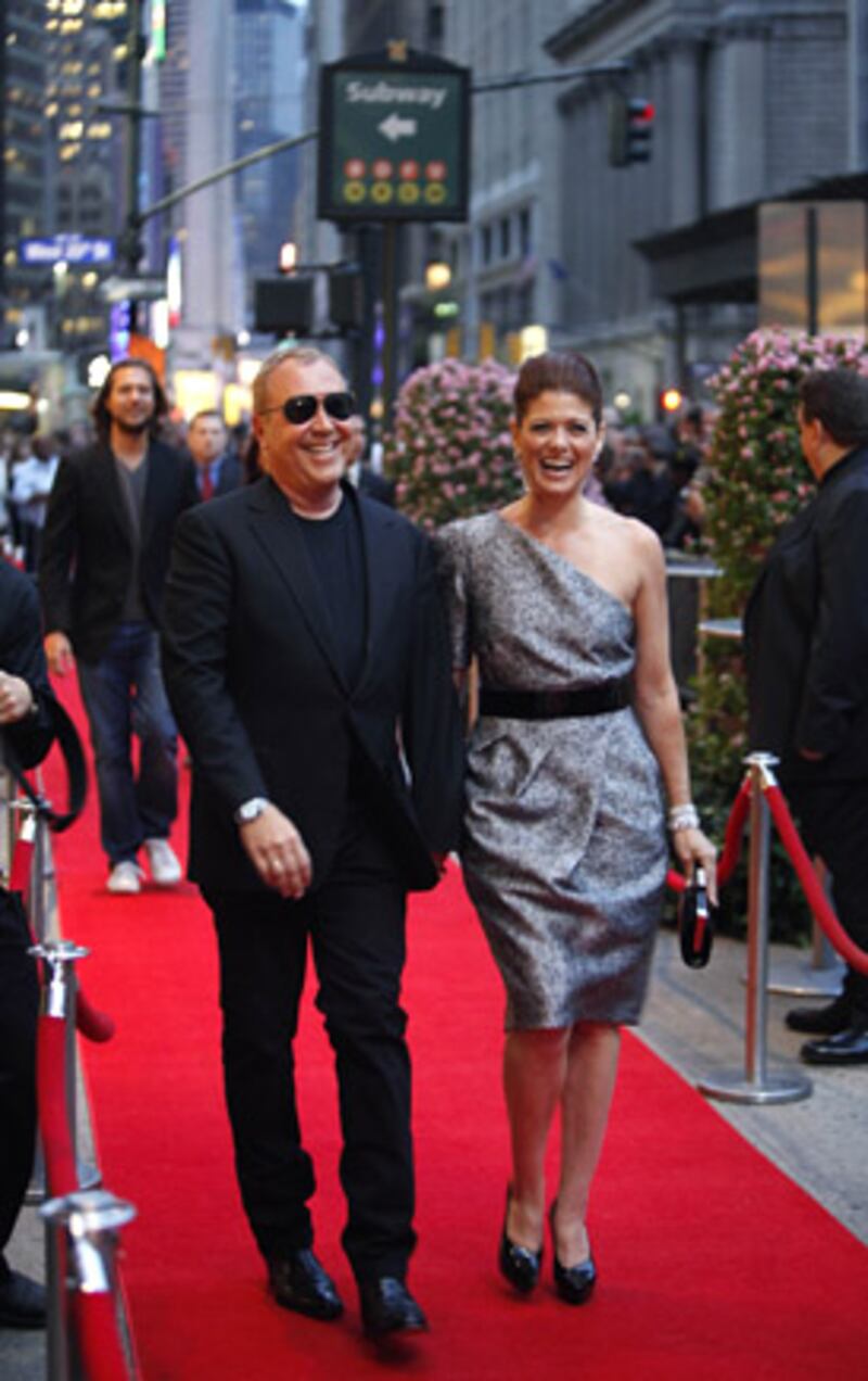 galleries/2009/09/10/fashion-s-night-out/fashions-night-out---messing_qa5cwj