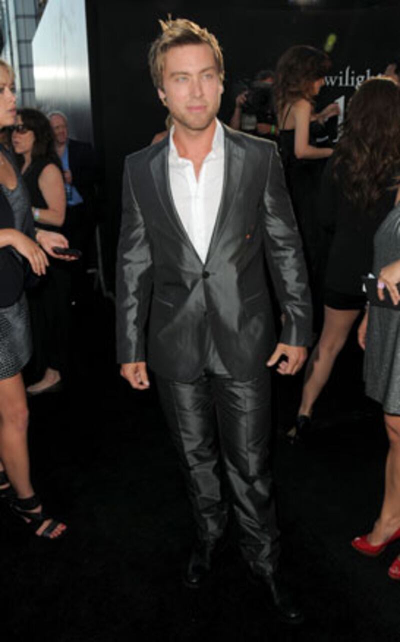 galleries/2010/06/25/twilight-s-starry-night/twilight-premiere---bass_jmiygz