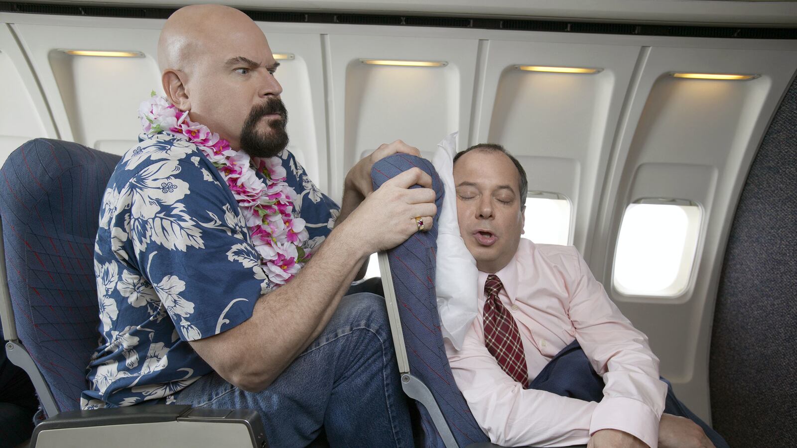 articles/2014/09/04/solution-to-seat-rage-no-more-reclining/140903-Doig-plane-seat-tease_d38hio