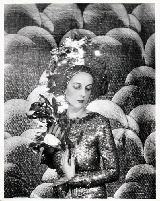 galleries/2013/12/03/from-gisele-bundchen-to-naomi-campbell-history-of-the-vogue-model-photos/131202-vogue-models-gellibrand_vunyov