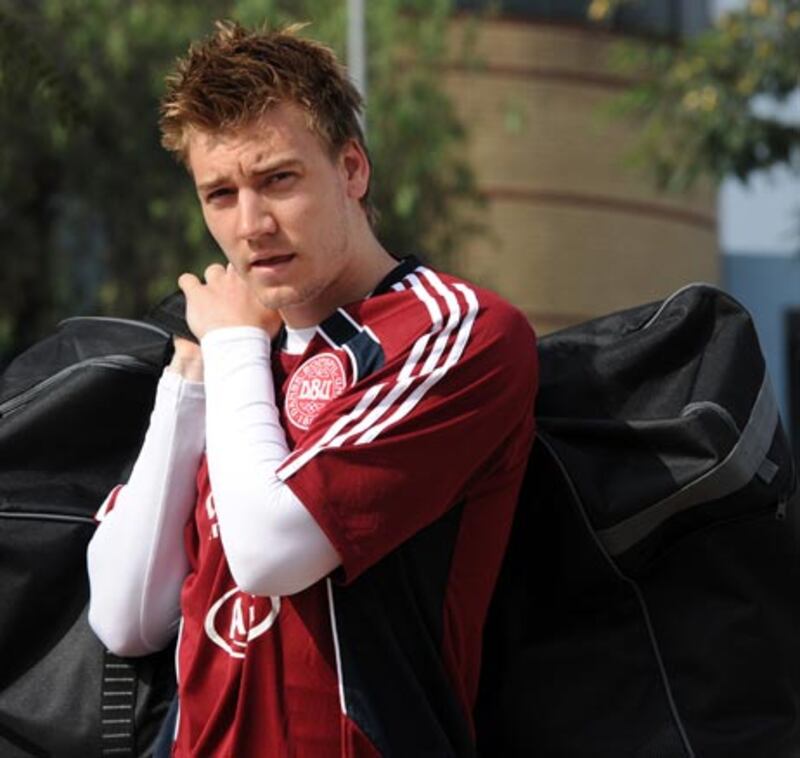 galleries/2010/06/05/world-cup-hotties/world-cup-hotties---nicklas-bendtner_ahferu