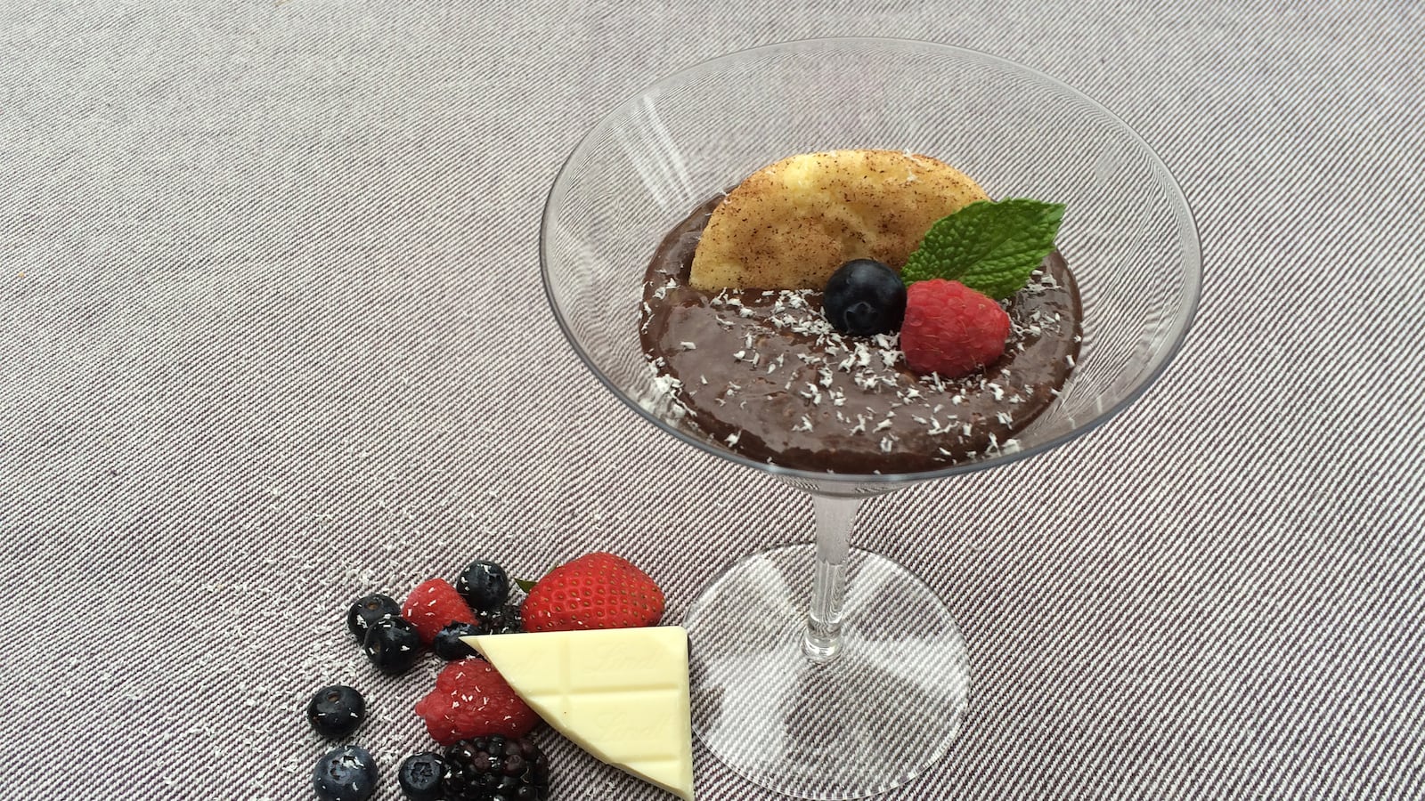 articles/2016/04/24/how-to-make-teddy-roosevelt-s-tarts-with-chocolate-mousse/160423-dobeneck-mckinley-tease_cnxdgo