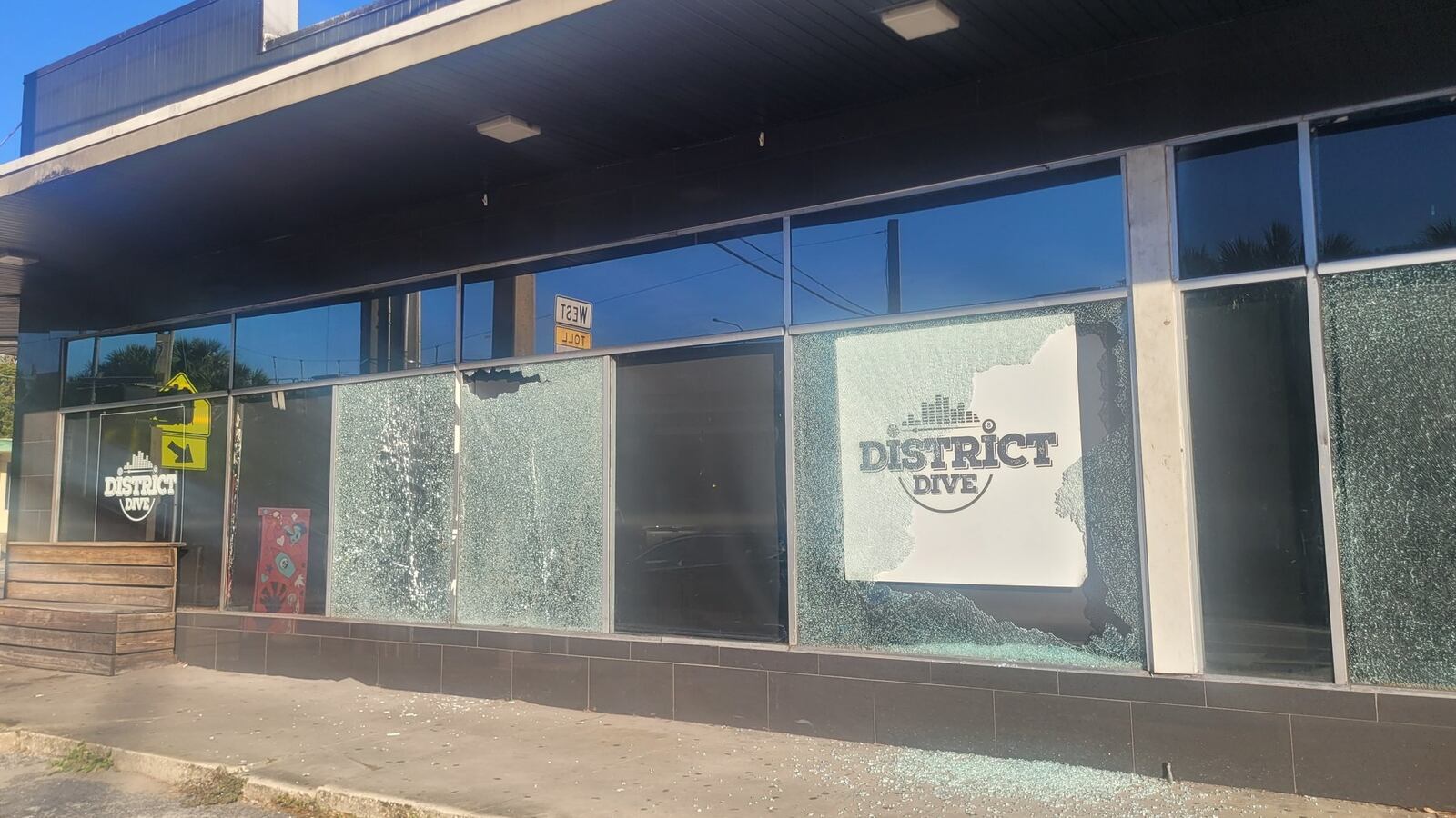 FmxmSysWQB83_Yw_fy8vrc