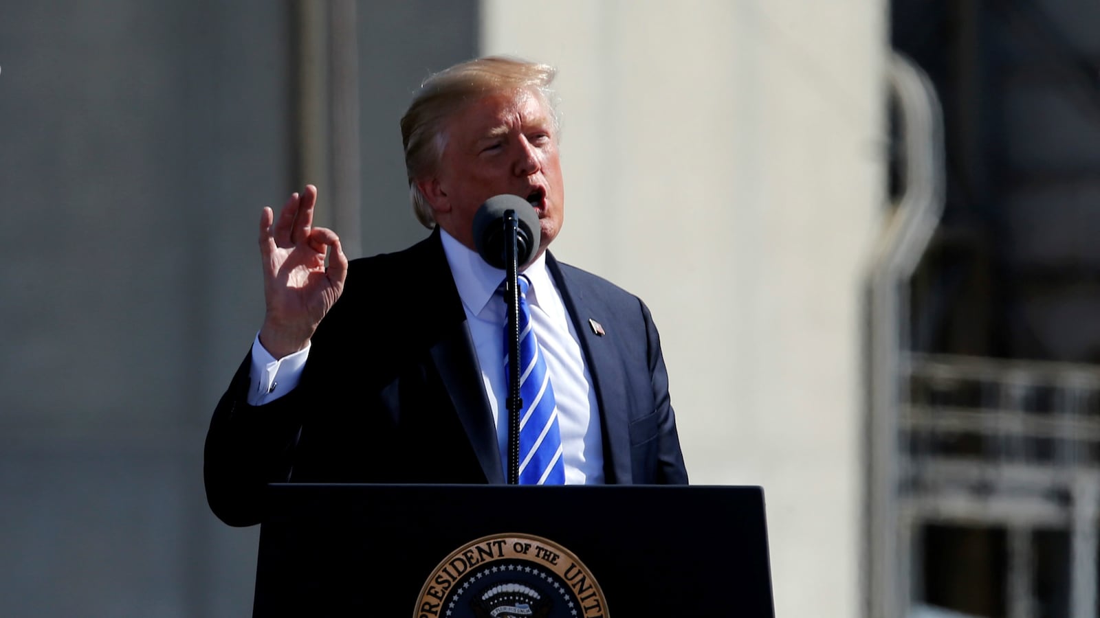Trump-Jonathan-Ernst_waafuz